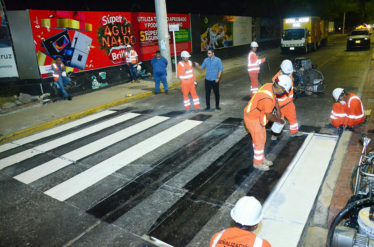 Alcaldía inicia renovación de cebras, pasos peatonales y señalización vial