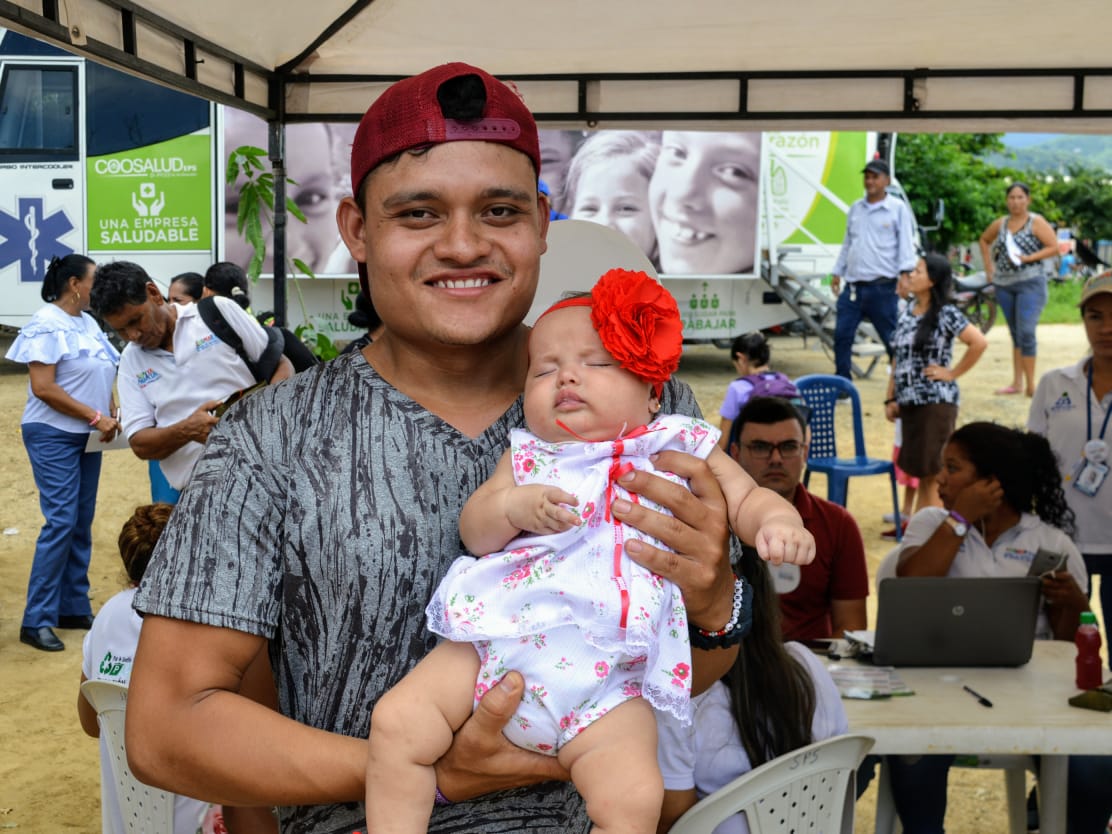 “No había podido llevar a mi hija al médico porque no tenía Sisbén”: Jeison Romero