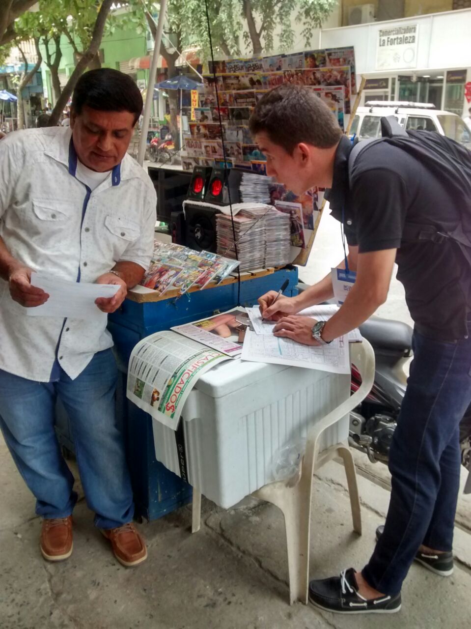 JORNADA CON VENDEDORES DEL CENTRO HISTÓRICO JORNADA CON VENDEDORES DEL CENTRO HISTÓRICO