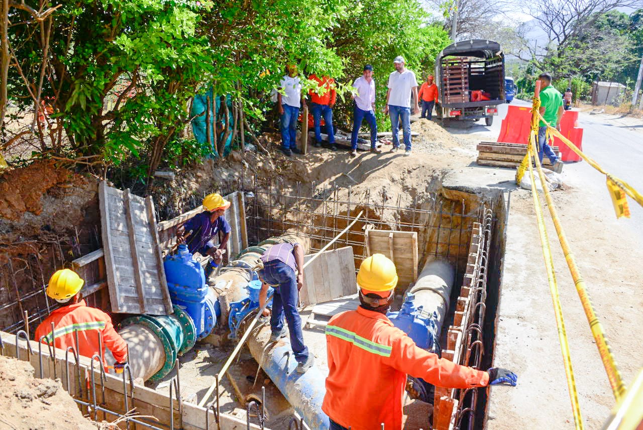 Essmar limpia puntos de captación para aumentar caudal de agua que abastece al acueducto de Santa Marta Essmar limpia puntos de captación para aumentar caudal de agua que abastece al acueducto de Santa Marta