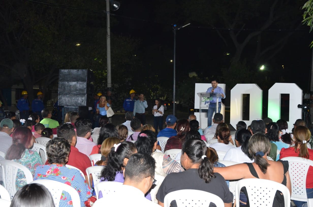Nuevas luminarias LED en La Ciudadela 29 de Julio benefician a cinco mil samarios Nuevas luminarias LED en La Ciudadela 29 de Julio benefician a cinco mil samarios