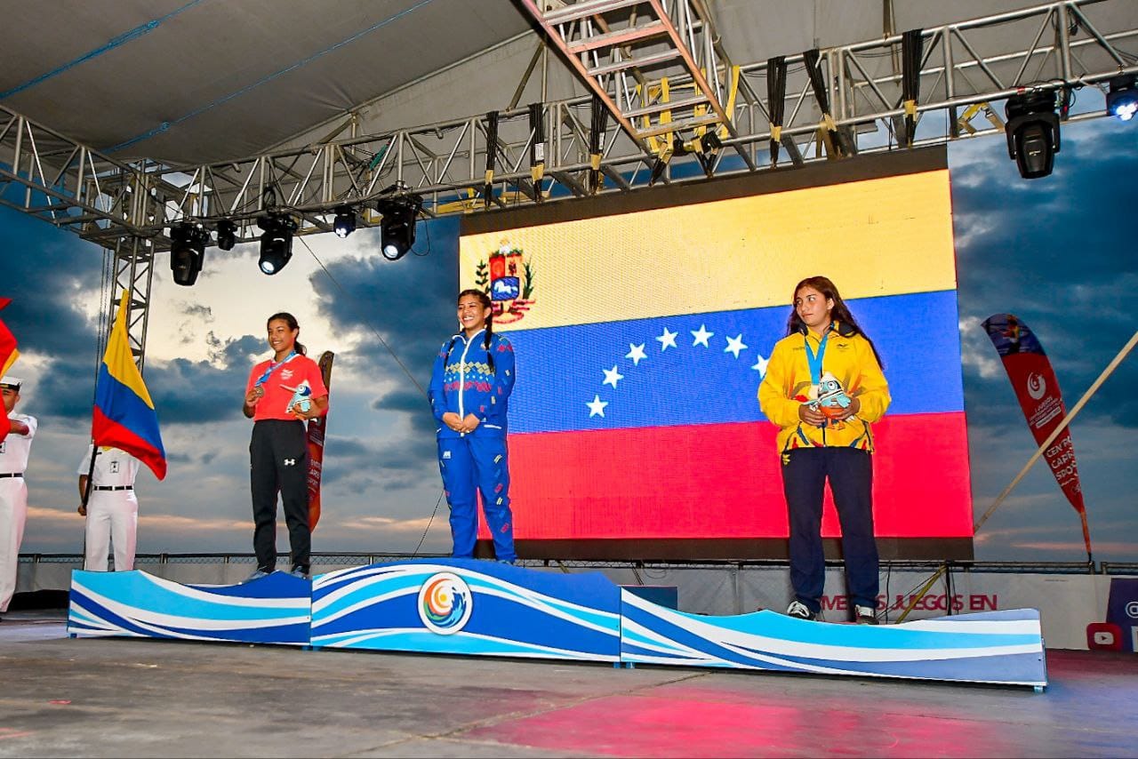Venezuela, Colombia y República Dominicana, se quedaron con el oro en la lucha libre de playa