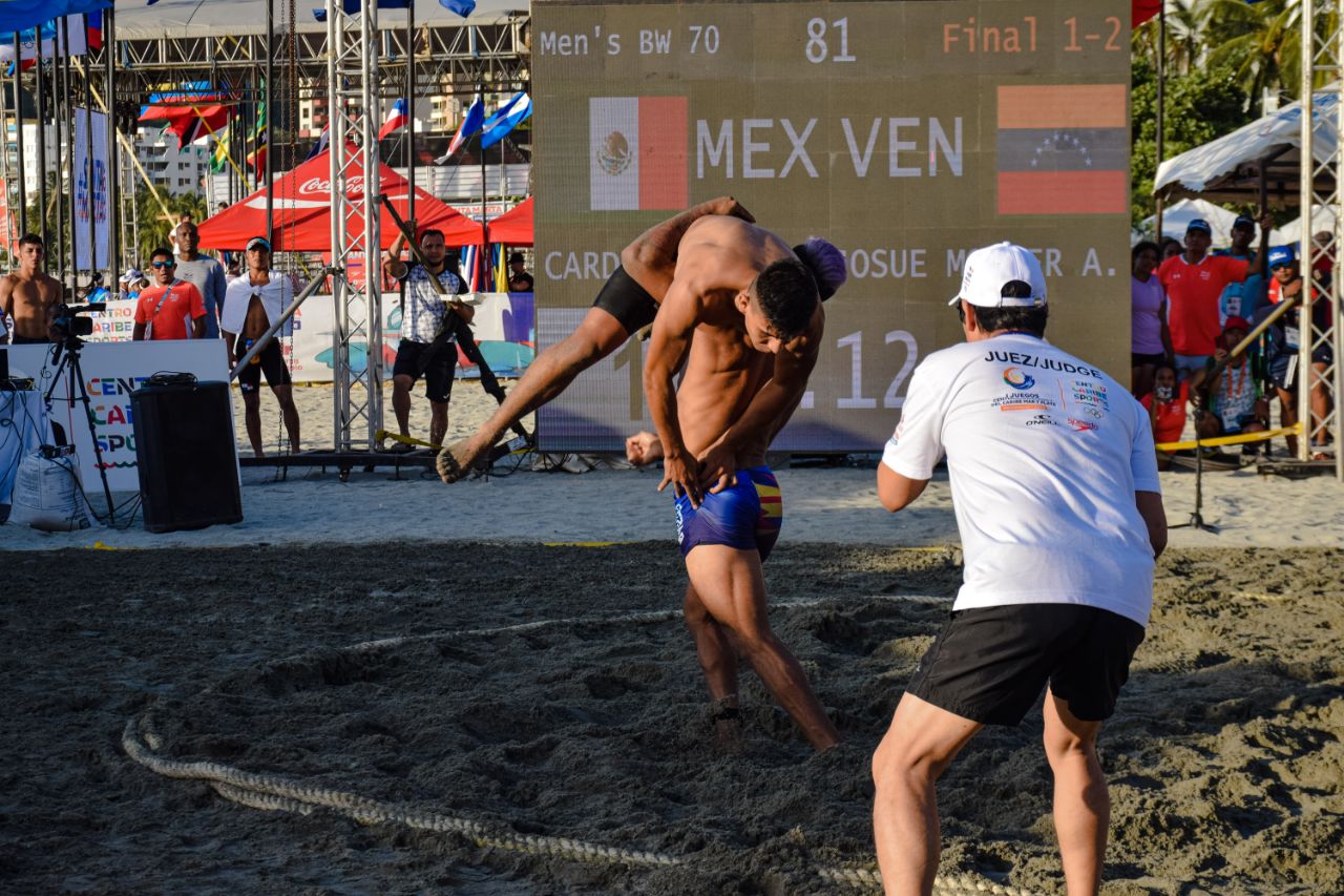 Venezuela, Colombia y República Dominicana, se quedaron con el oro en la lucha libre de playa