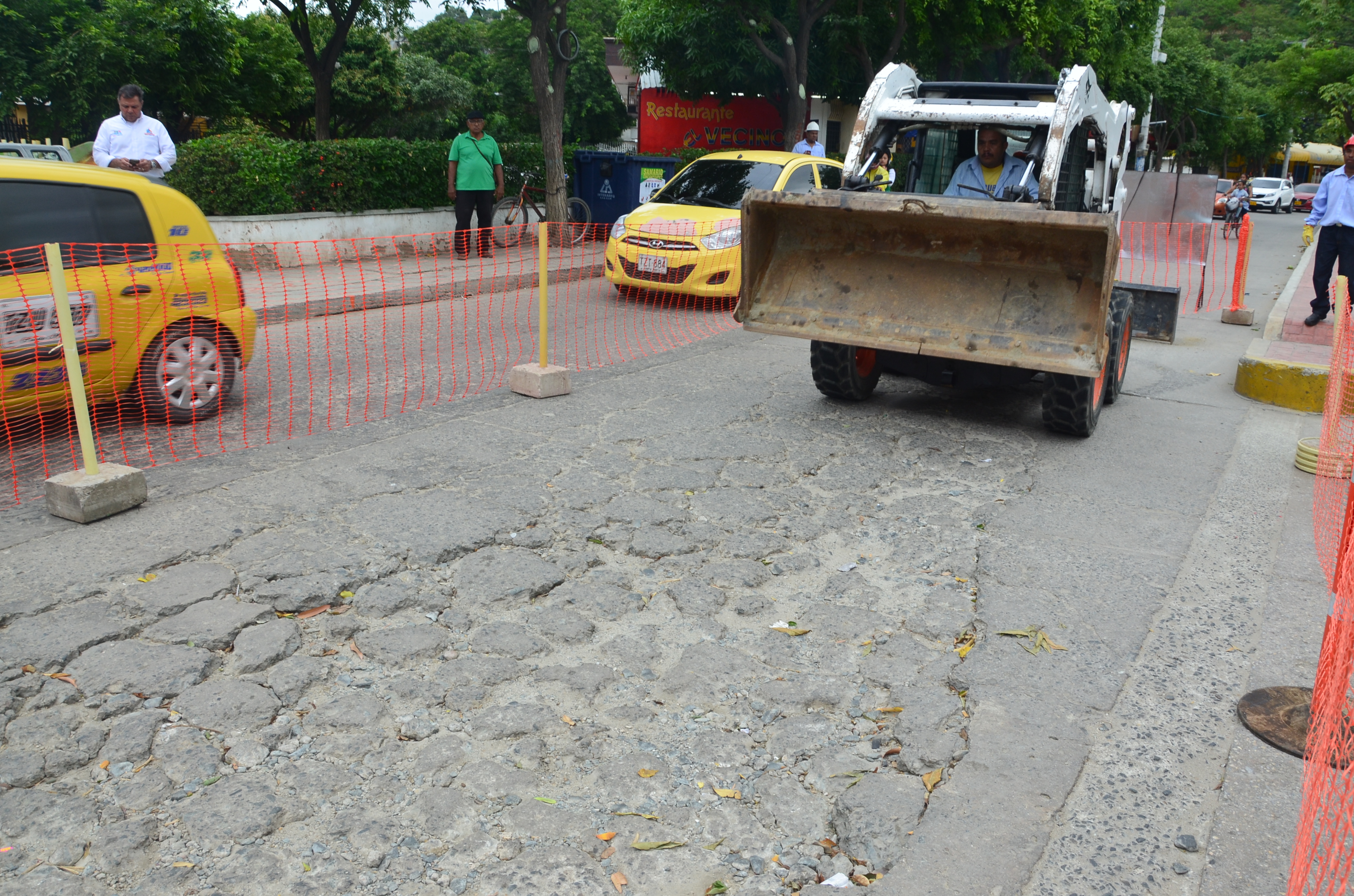 Distrito invertirá $120 mil millones para rehabilitar malla vial Distrito invertirá $120 mil millones para rehabilitar malla vial