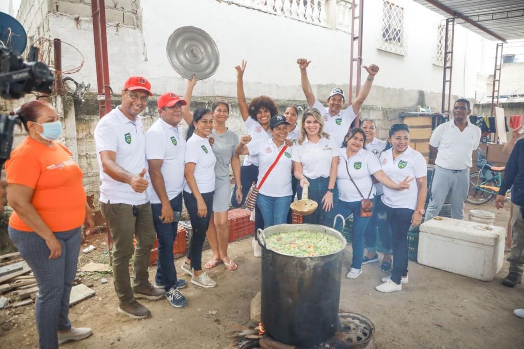 Más de 2 mil habitantes disfrutan de calle pavimentada en Bulevar de las Rosas y Los Faroles