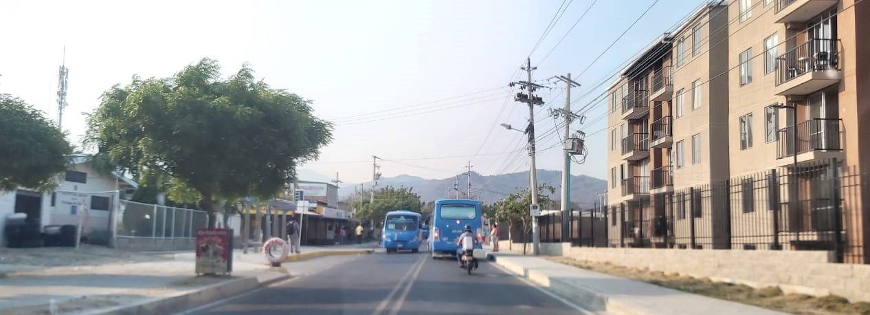 Alcaldesa exige a empresas de transporte público colectivo que cumplan con sus rutas durante la cuarentena en Santa Marta