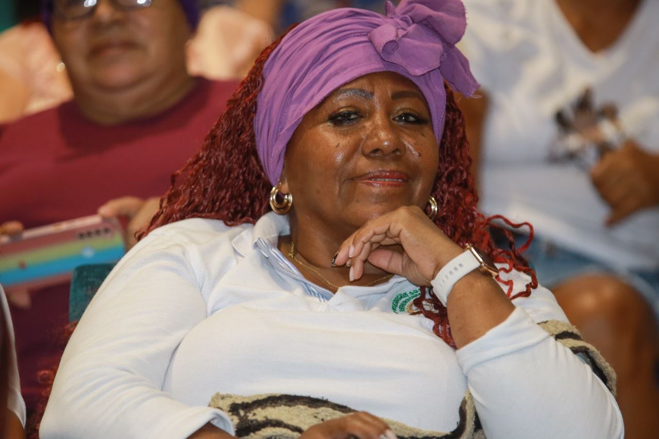 Alcaldesa Virna Johnson firmó alianza con la academia para la implementación de la cátedra UNESCO de prevención de violencia contra la mujer