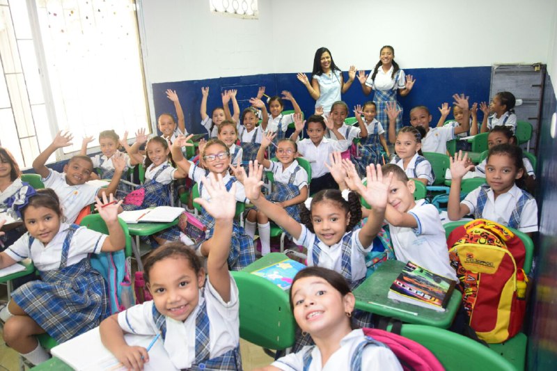 En Santa Marta se incrementa matrícula de niños y jóvenes en colegios públicos