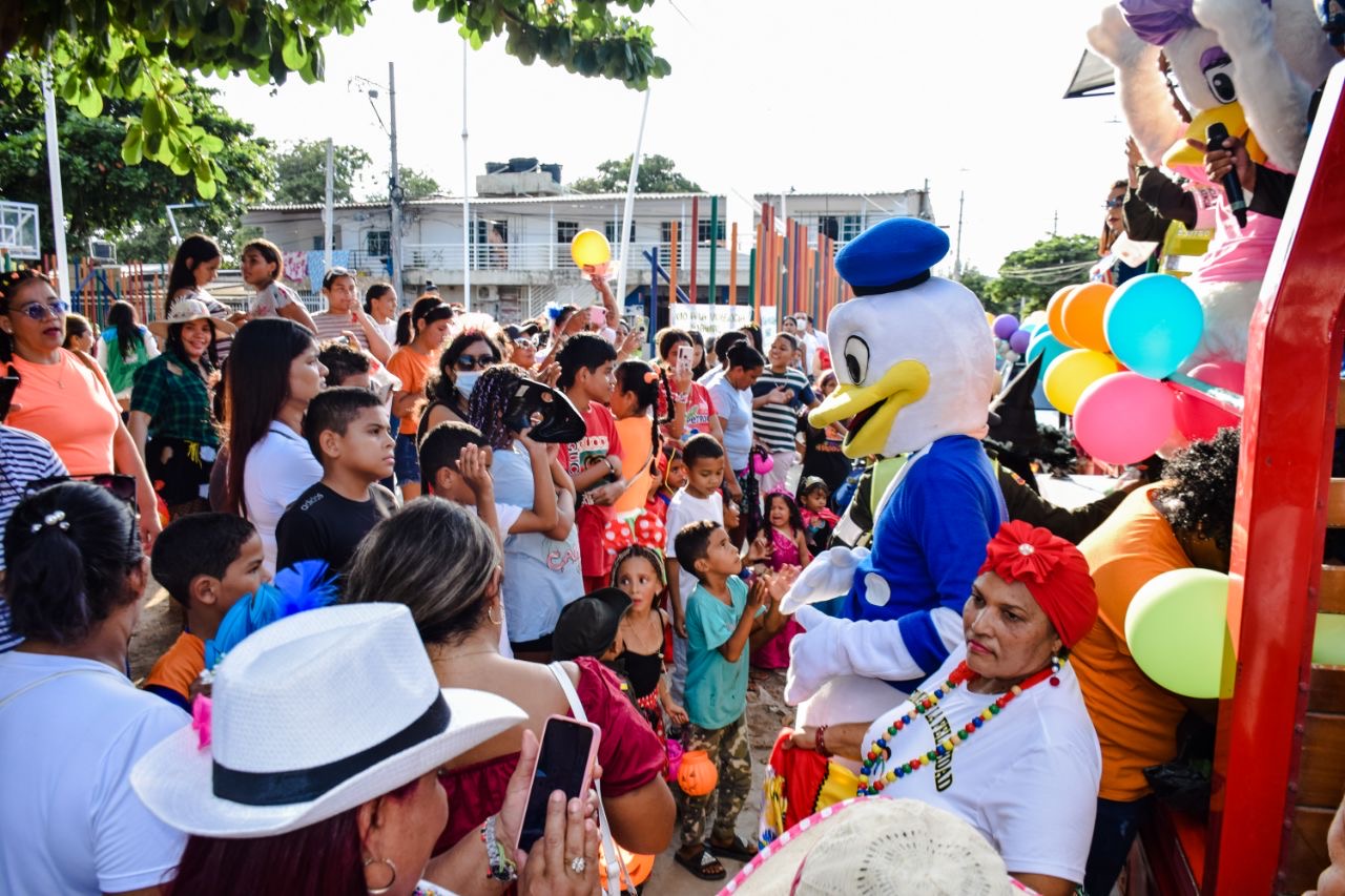 Alcaldía lleva alegría y diversión a los niños y niñas de Santa Marta