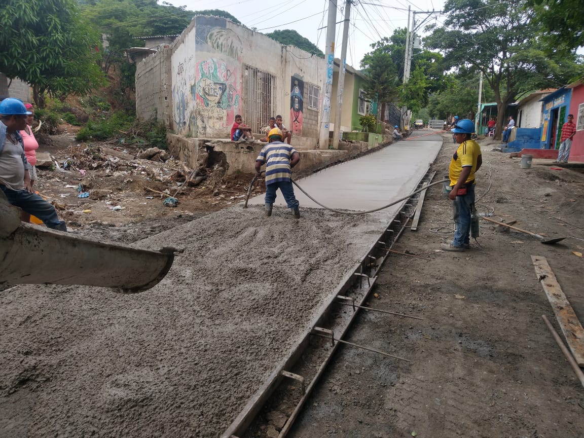 Avanzan a toda marcha las obras de pavimentación lideradas por la Alcaldía del Cambio