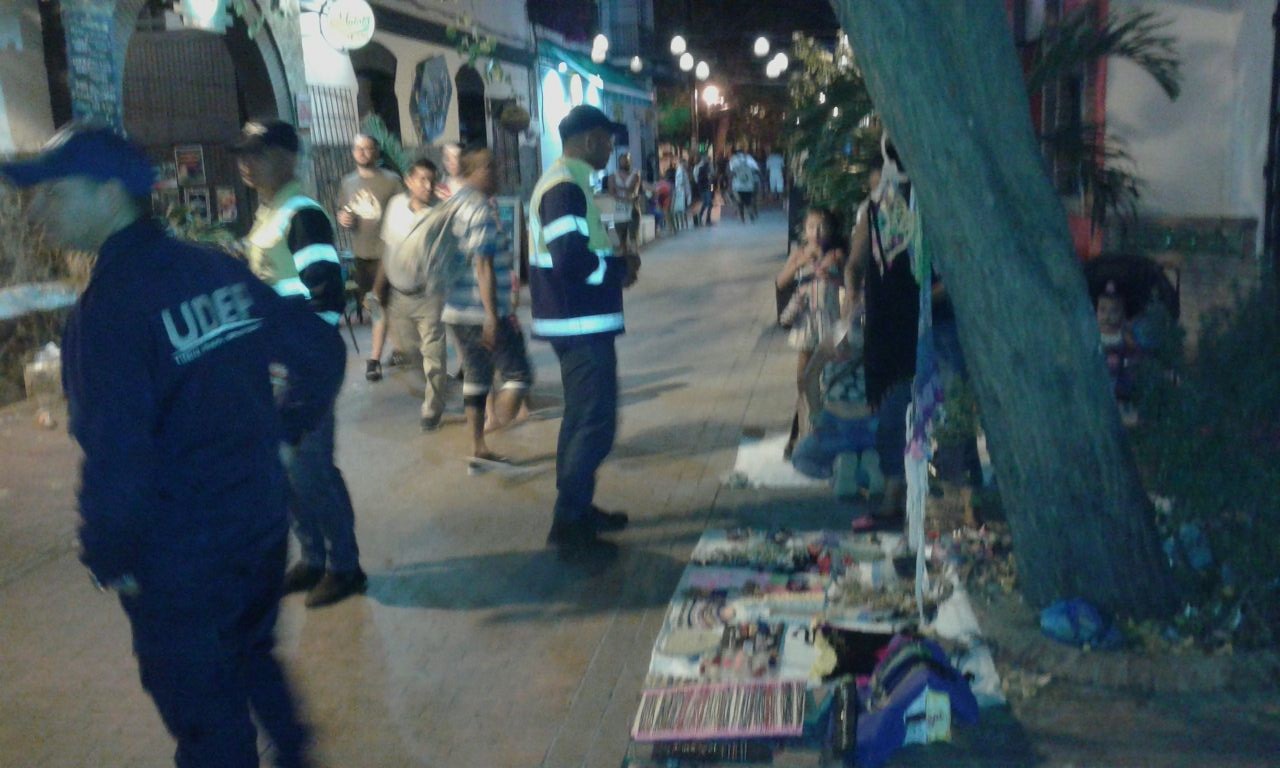 Distrito desalojó 25 vendedores informales del Parque de los Novios