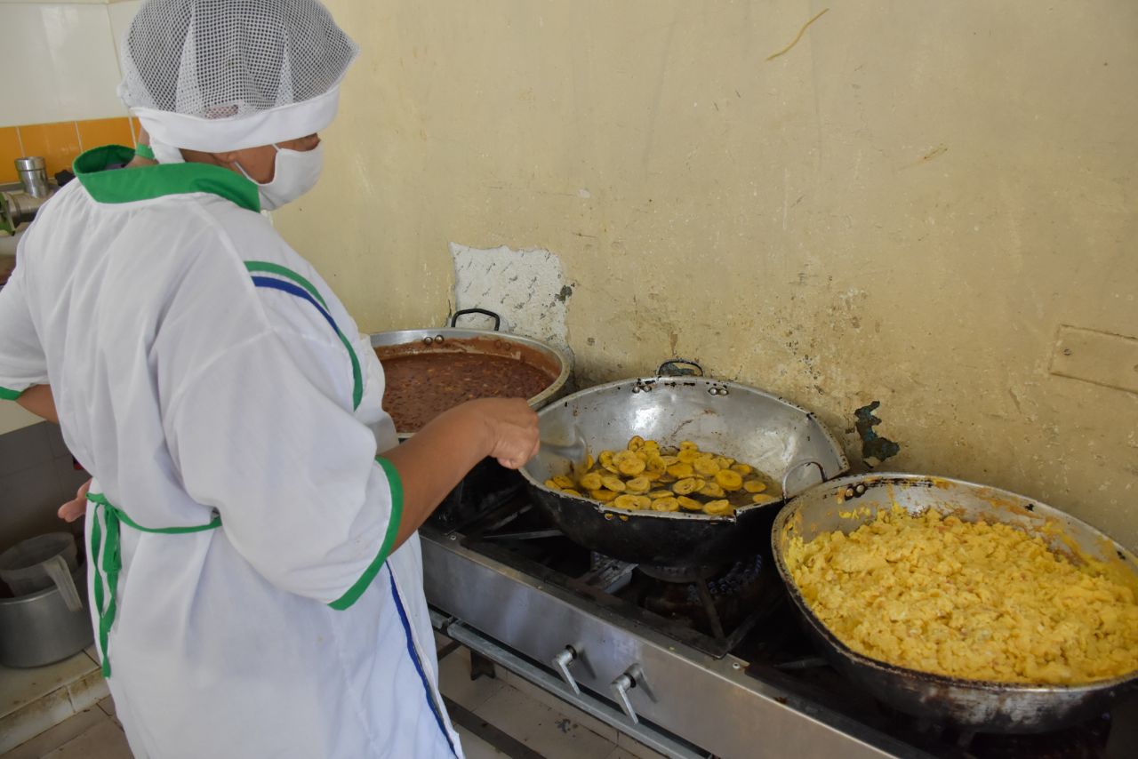 Alimentos del PAE en Santa Marta son suministrados en condiciones óptimas