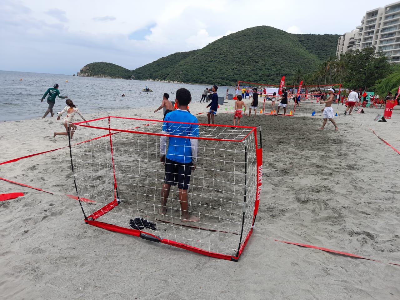 Alcaldía se sumó a la campaña de activación ‘Mi Playa, Tu Playa’ en Cabo Tortuga