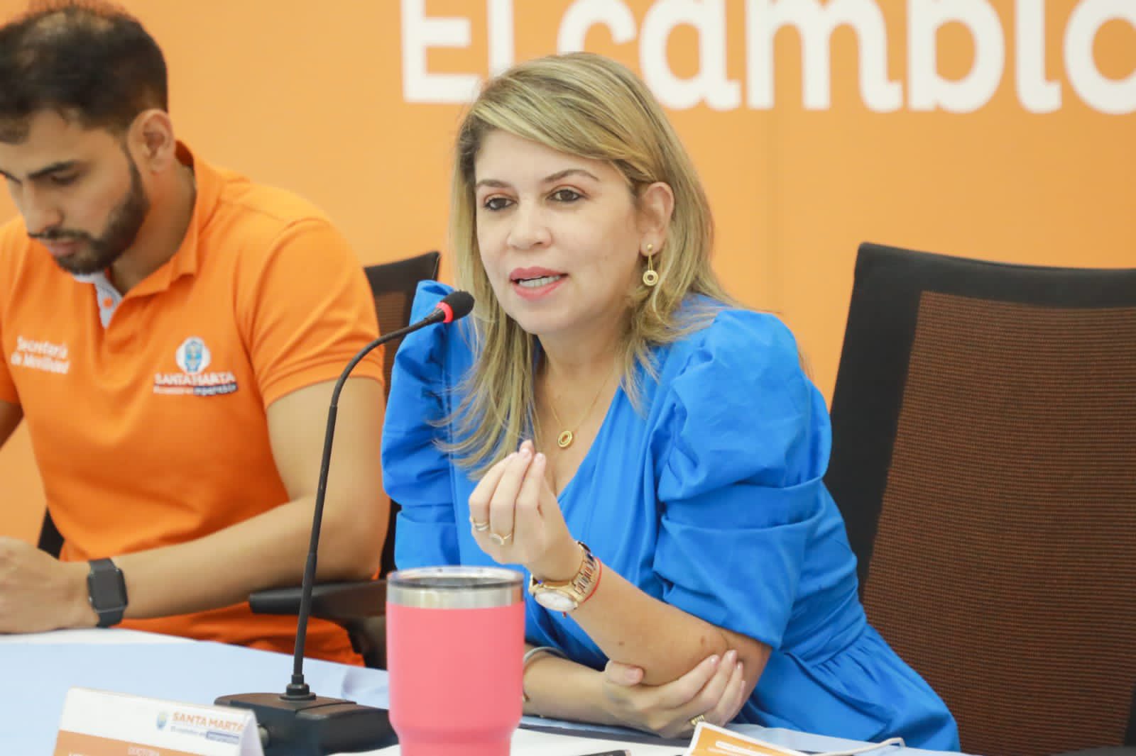 Alcaldesa Virna Johnson escucha al gremio de mototaxis en la 4ta jornada de socialización del Decreto 210