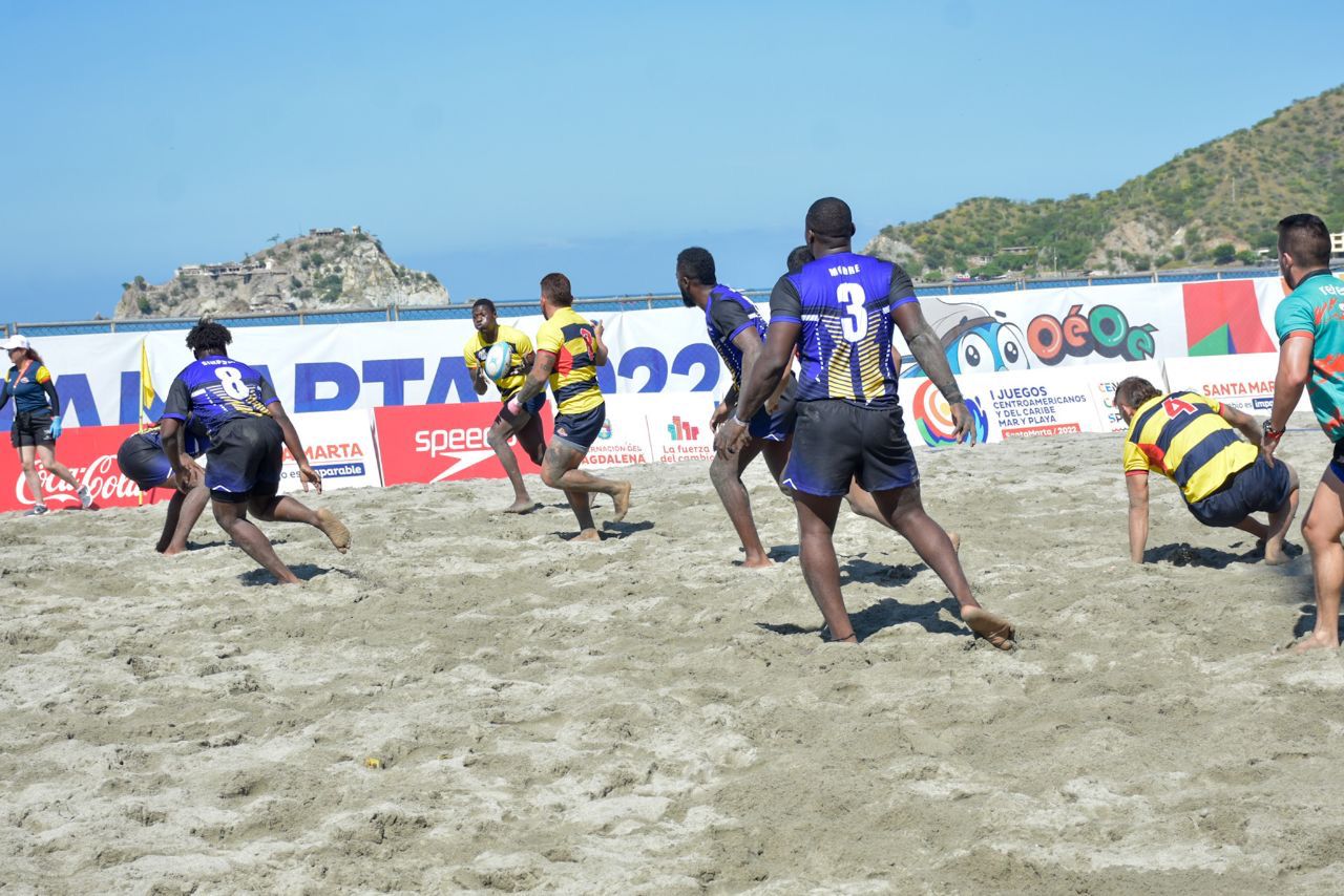Emocionante arranque del rugby playa en los I Juegos Centroamericanos y del Caribe Mar y Playa