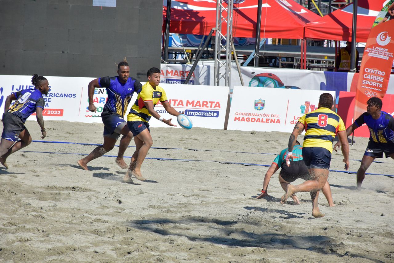 Emocionante arranque del rugby playa en los I Juegos Centroamericanos y del Caribe Mar y Playa