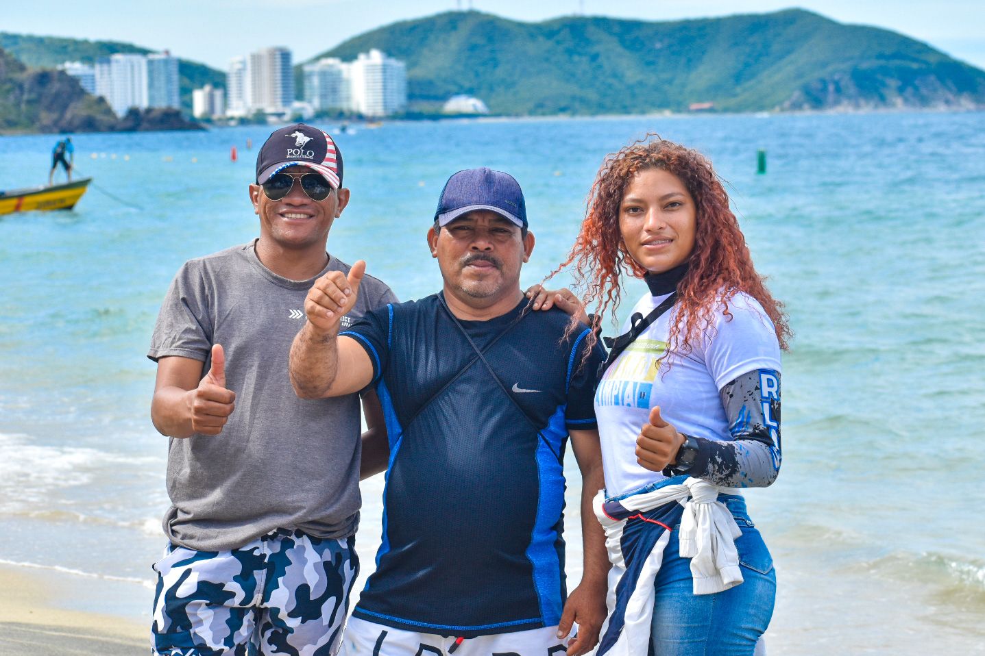 Samarios y turistas participaron en la jornada de limpieza para conmemorar el Día Mundial de las Playas