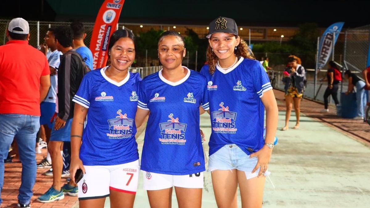 Emocionante inicio de competencias en el III Torneo Interbarrios de fútbol-tenis