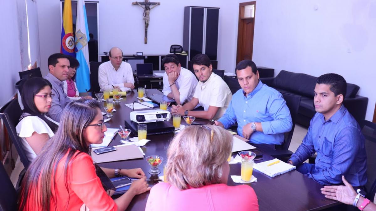 Alcaldía Distrital se reunió con IPES para  recuperación del espacio público