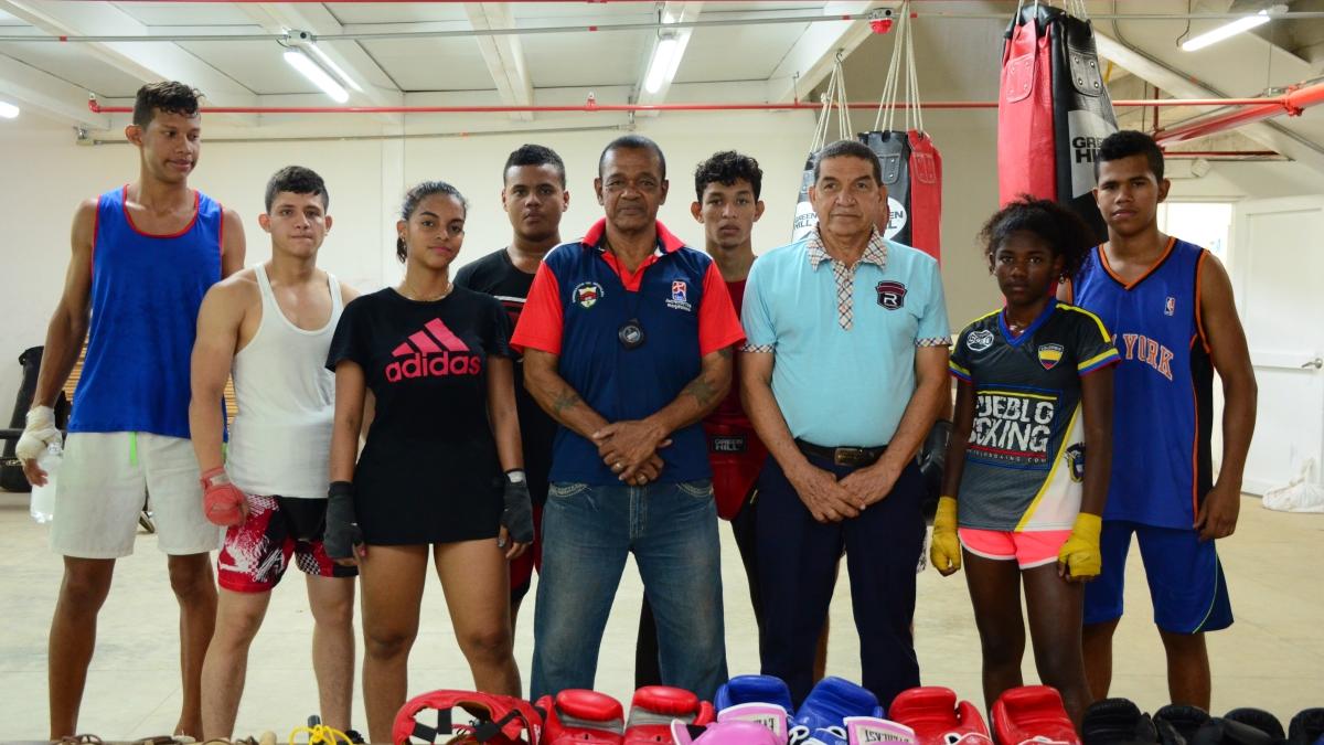 Alcaldía empezó a noquear la pobreza en el boxeo de Santa Marta