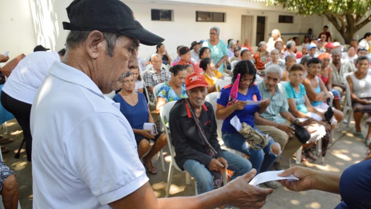 Distrito inició la entrega de volantes de pago al Adulto Mayor en 16 puntos de la ciudad