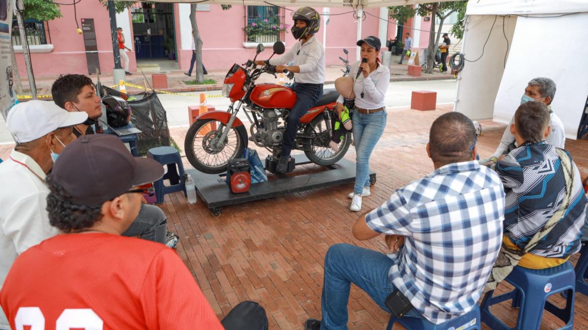 La Ruta Nacional por la Seguridad Vial hace parada en Santa Marta