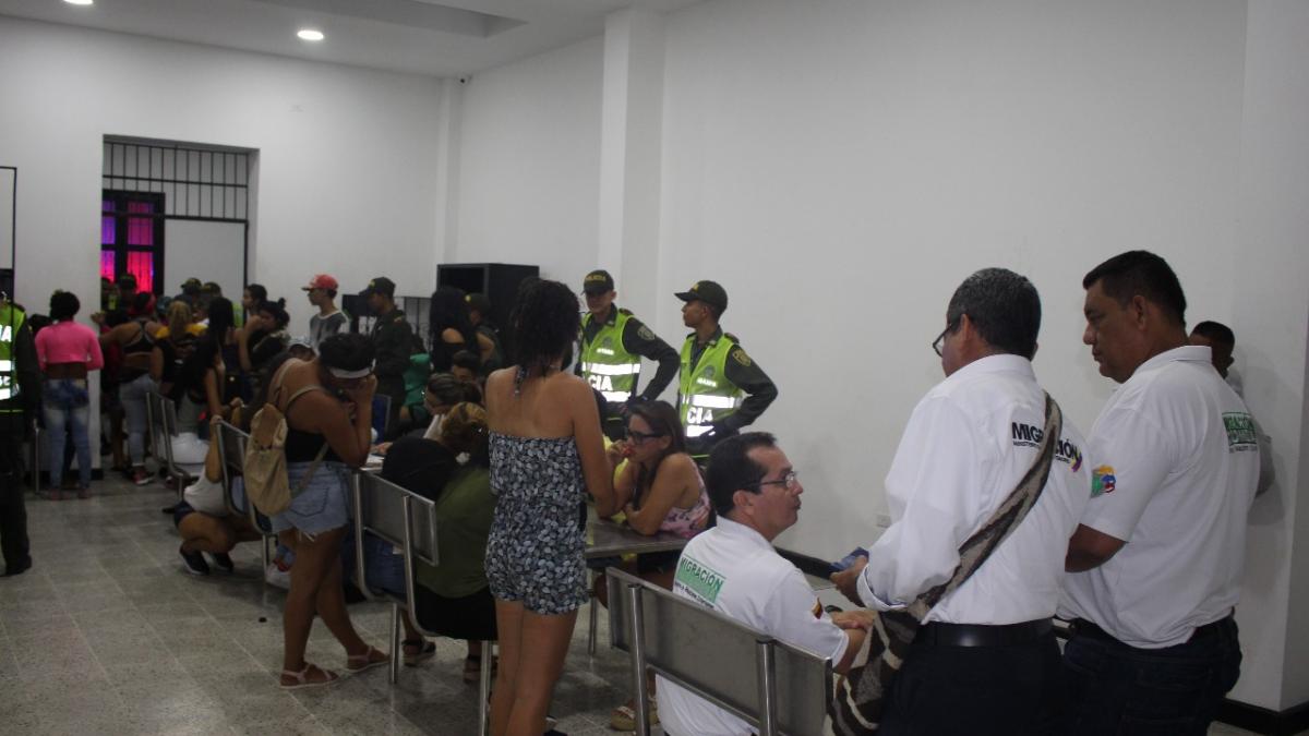 La Alcaldía Distrital hace control a trabajadoras sexuales