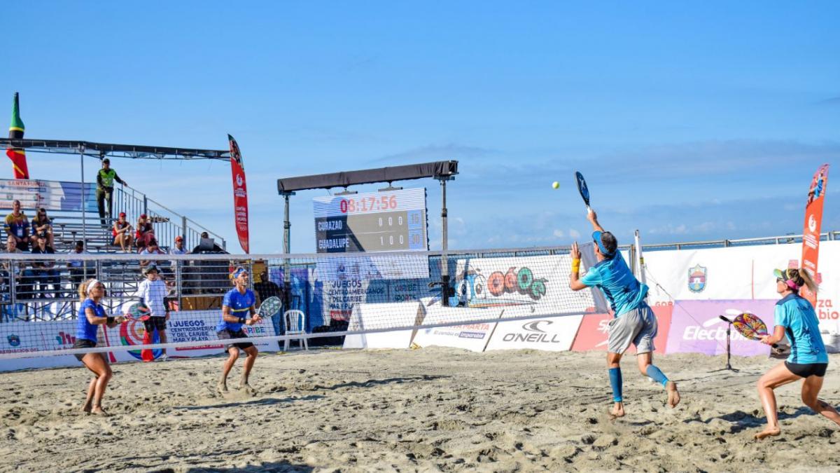 Colombia, Guadalupe y México, ganaron medalla de bronce en tenis playa