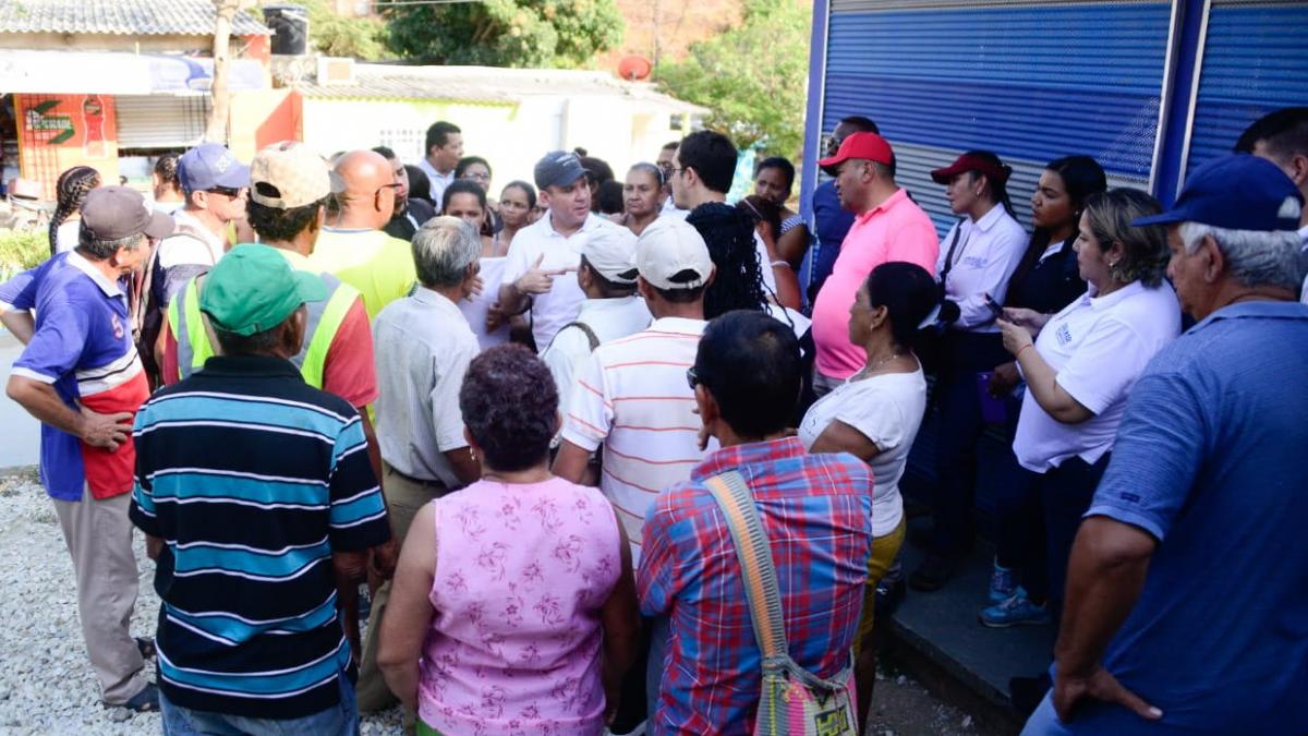 La Essmar llegó a los barrios Luis R. Calvo y Divino Niño para trabajar de la mano con la comunidad