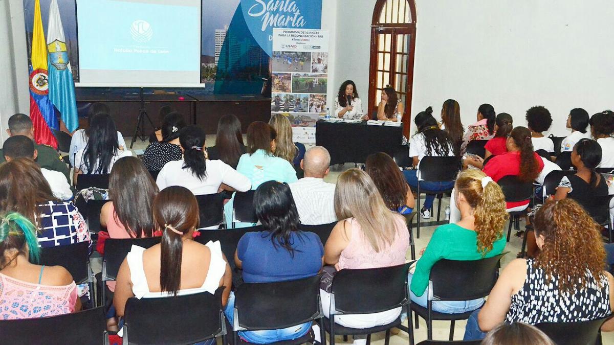 Alcaldía participó del conversatorio ‘La Vida Renace’ con Natalia Ponce de León