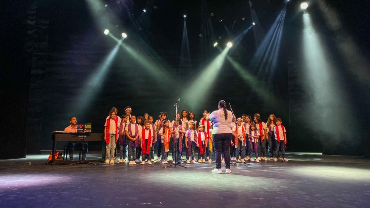 ‘Bonse aba’, el canto africano que inspira al Coro Distrital EFAC