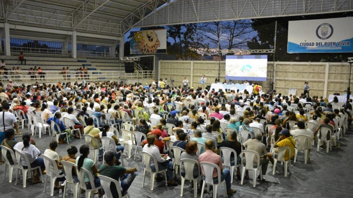 Gran feria de legalización de predios en la Localidad Uno