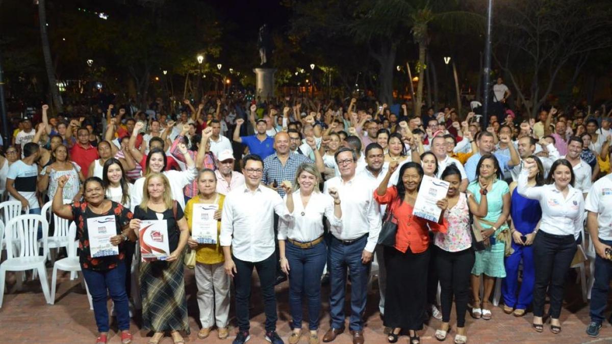 “Gracias a la alcaldesa hoy podemos estar tranquilos en nuestras casas”: familias beneficiadas del programa de titulación y legalización de predios