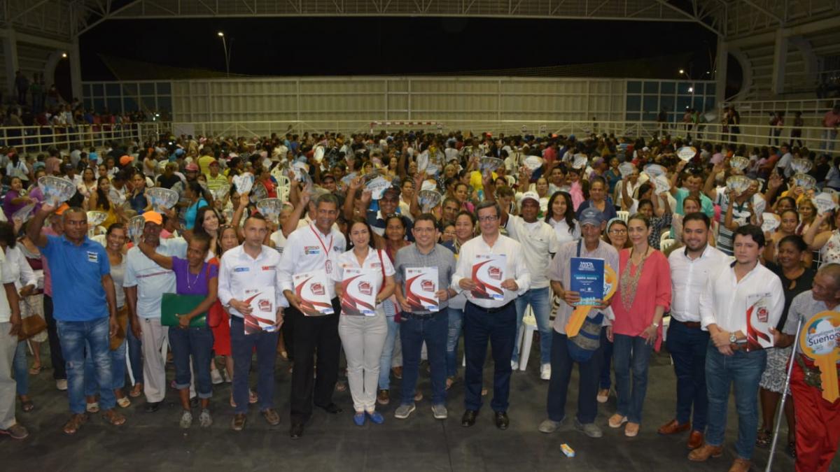 Supernotariado destaca entrega de mil títulos de propiedad a familias samarias por la Alcaldía del Cambio