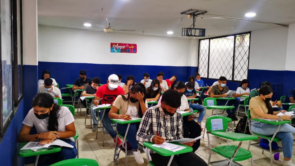 En el 2023 los jóvenes podrán acceder a los programas gratuitos de la Universidad Politécnica Distrital