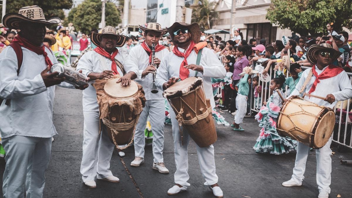 Abiertas inscripciones para desfile folclórico, de disfraces y  carrozas de las Fiestas del Mar 2019