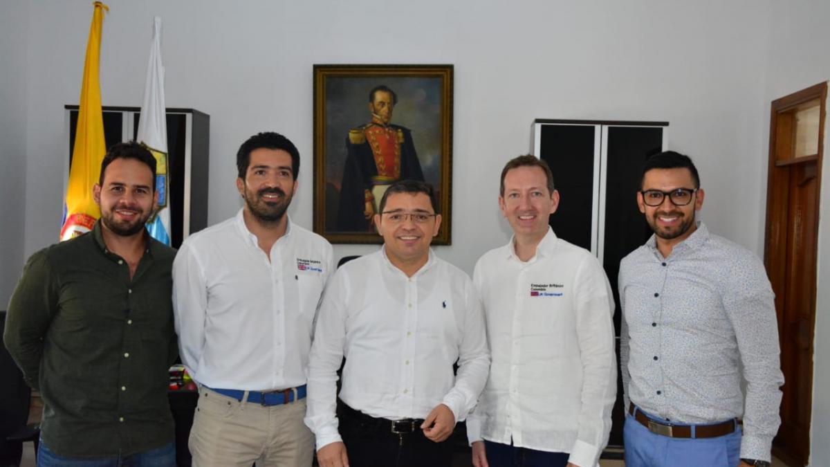Alcalde Martínez se reunió con el embajador del Reino Unido para socializar grandes proyectos urbanísticos de Santa Marta