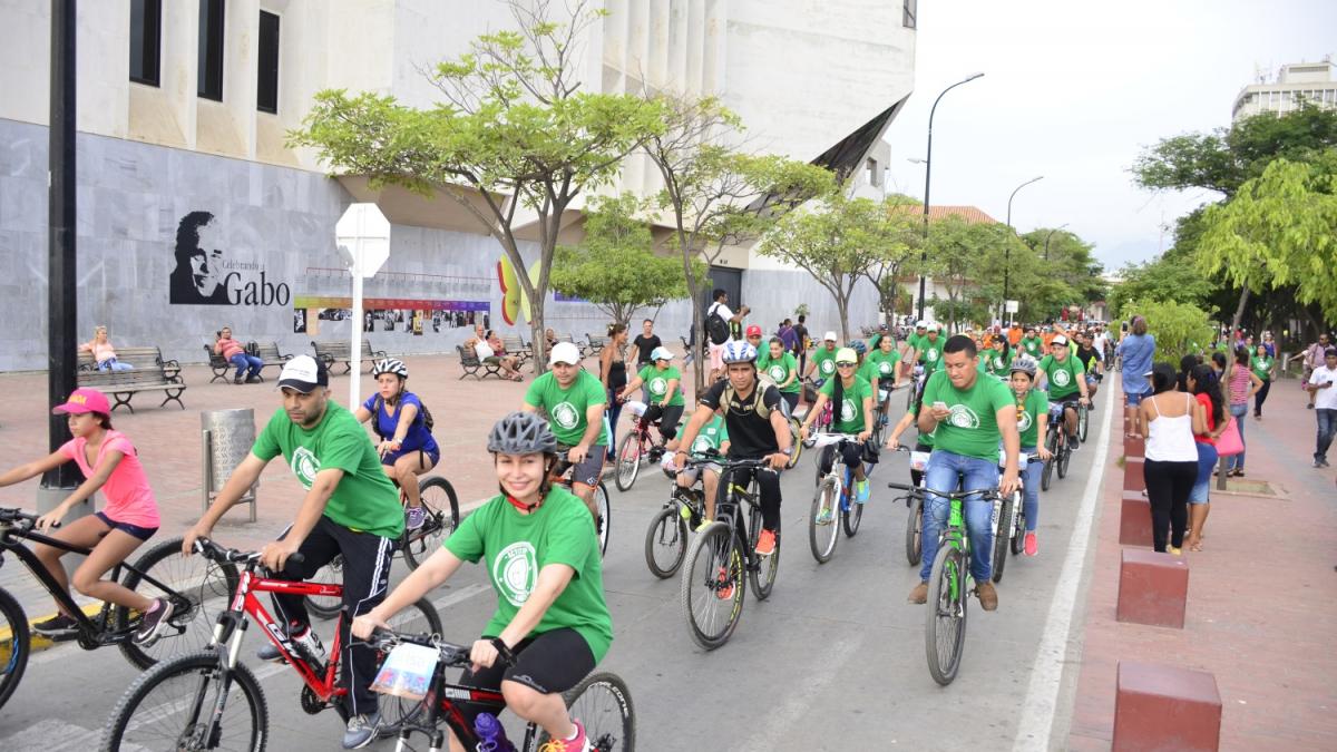 Directora del Dadsa hace llamado de conciencia ambiental a samarios tras ciclopaseo