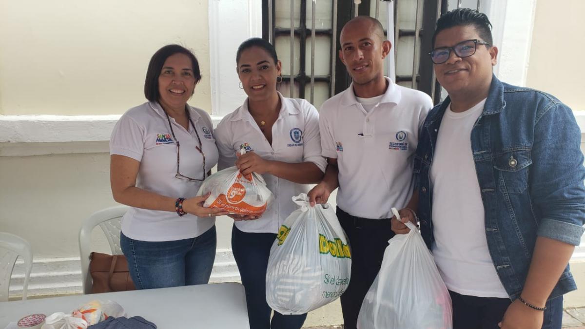 Cerca de 200 habitantes de calle y adultos mayores se benefician tras Donatón de la Alcaldía