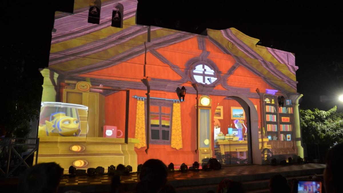 Proyección de video Mapping ‘Navidad y Alegría’ durante las Novenas Navideñas del Distrito