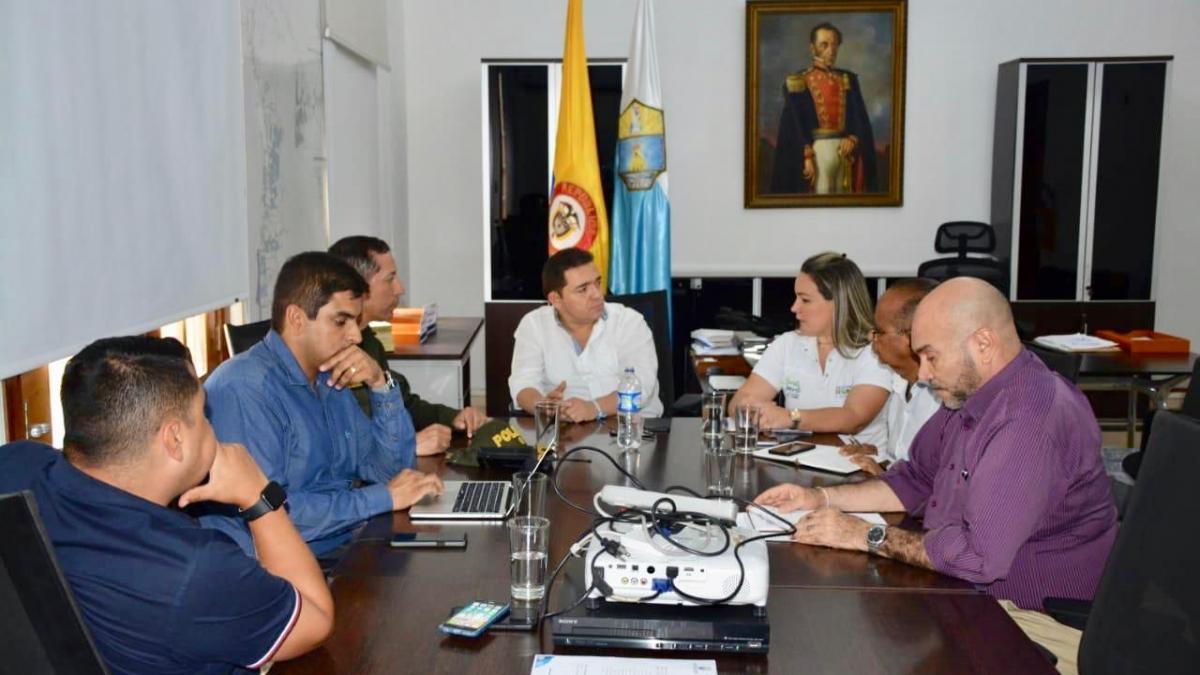 Alcalde Martínez coordina acciones para reforzar la seguridad en el Distrito