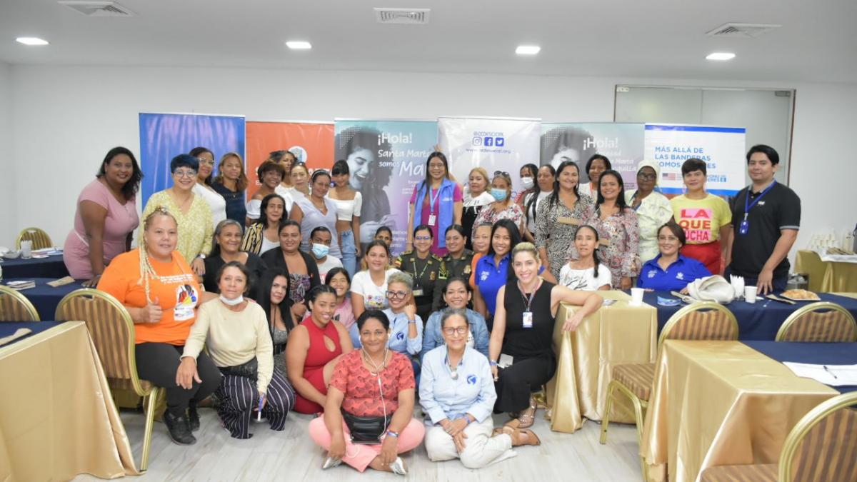 Mujeres samarias, migrantes, líderes comunitarias, ediles de la ciudad y representantes de organizaciones femeninas, accedieron y se conectaron al asistente virtual ‘Somos Mar’