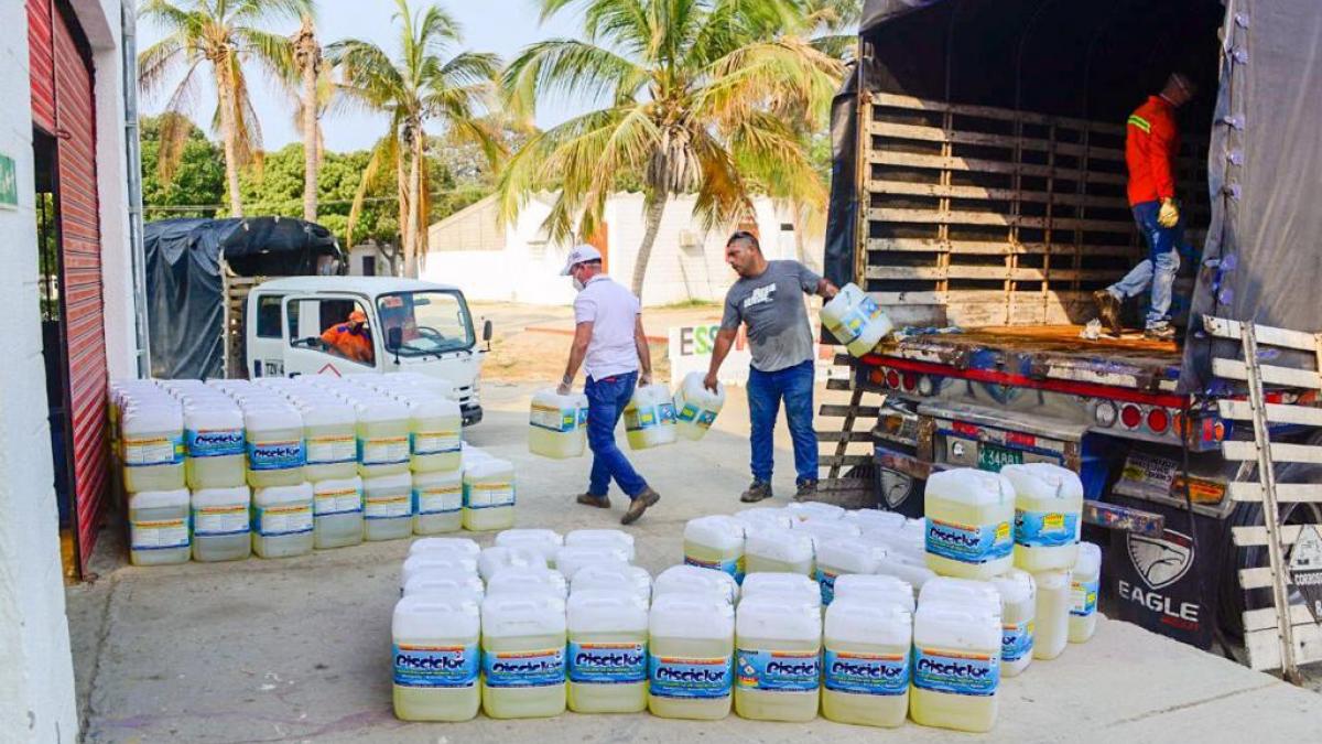 Llegan 30 toneladas de hipoclorito y 10 de cloro gaseoso para purificar el agua en Santa Marta