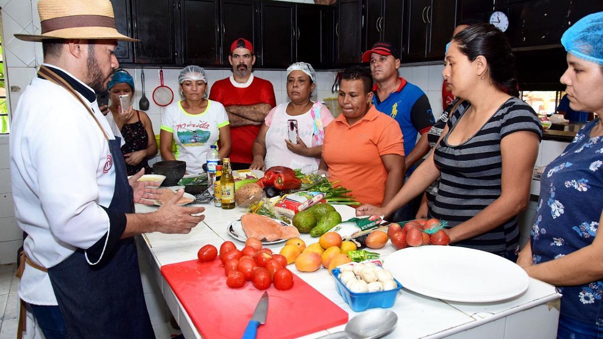 Hoy, 60 samarios son expertos en alta gastronomía Hoy, 60 samarios son expertos en alta gastronomía