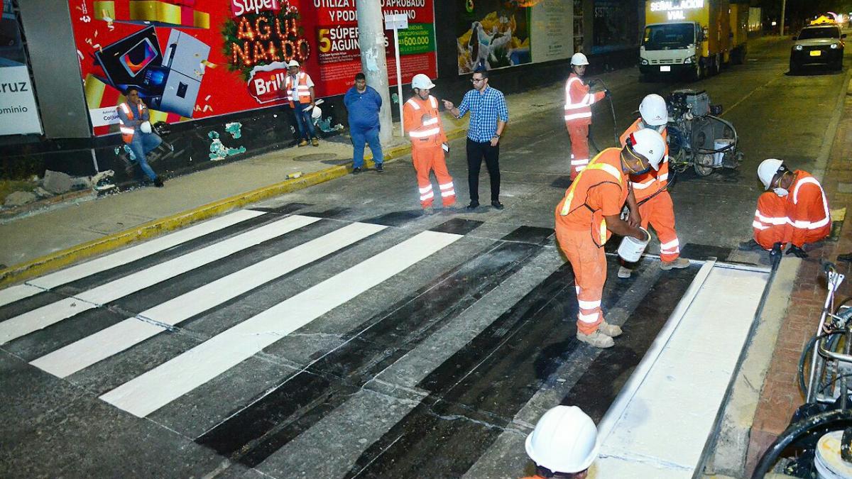 Alcaldía inicia renovación de cebras, pasos peatonales y señalización vial