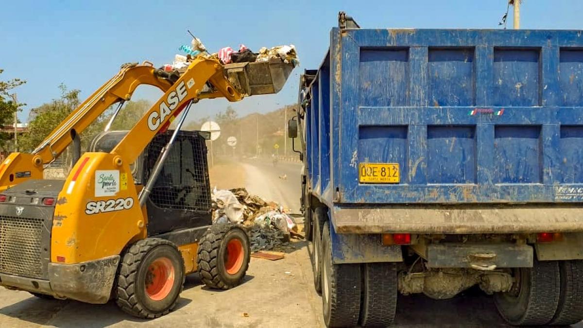 Essmar adelantó jornadas de limpieza en barrios de Santa Marta