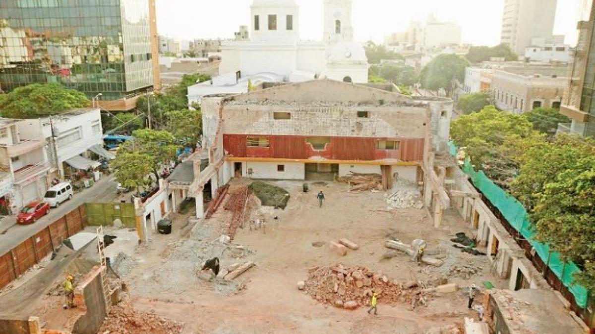 Alcalde asume gestión para descongelar las obras de adecuación del Teatro Santa Marta