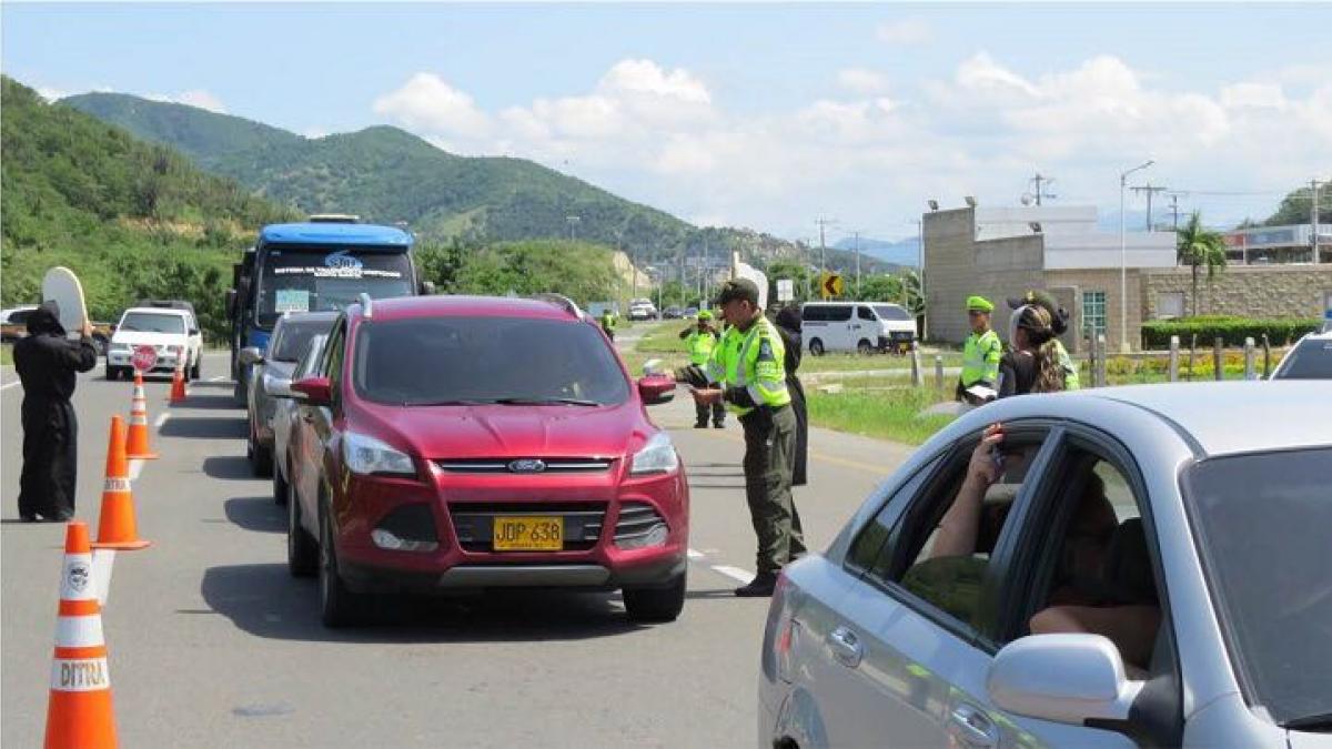 ‘Pico y placa’ y restricción de motos se mantendrán en Semana Santa