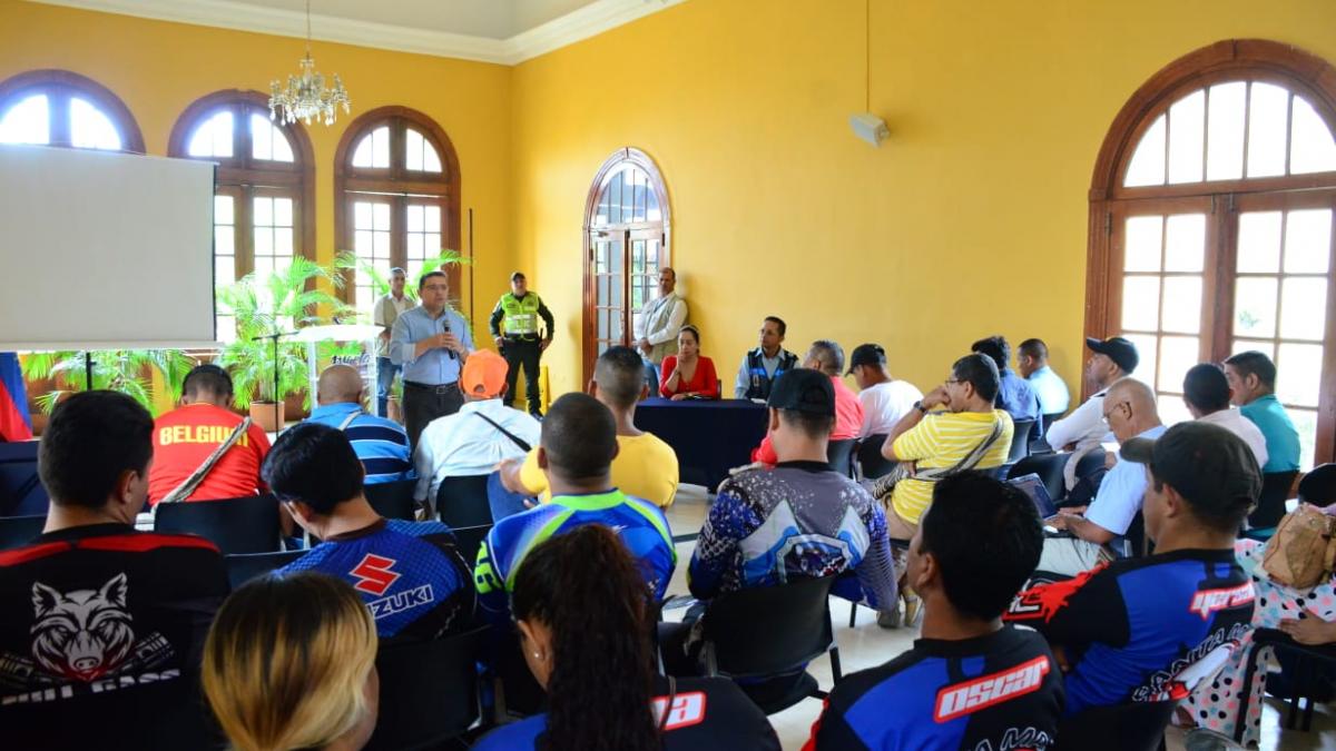 Alcaldía del Cambio tomará decisiones frente a la medida de dos días sin moto al mes