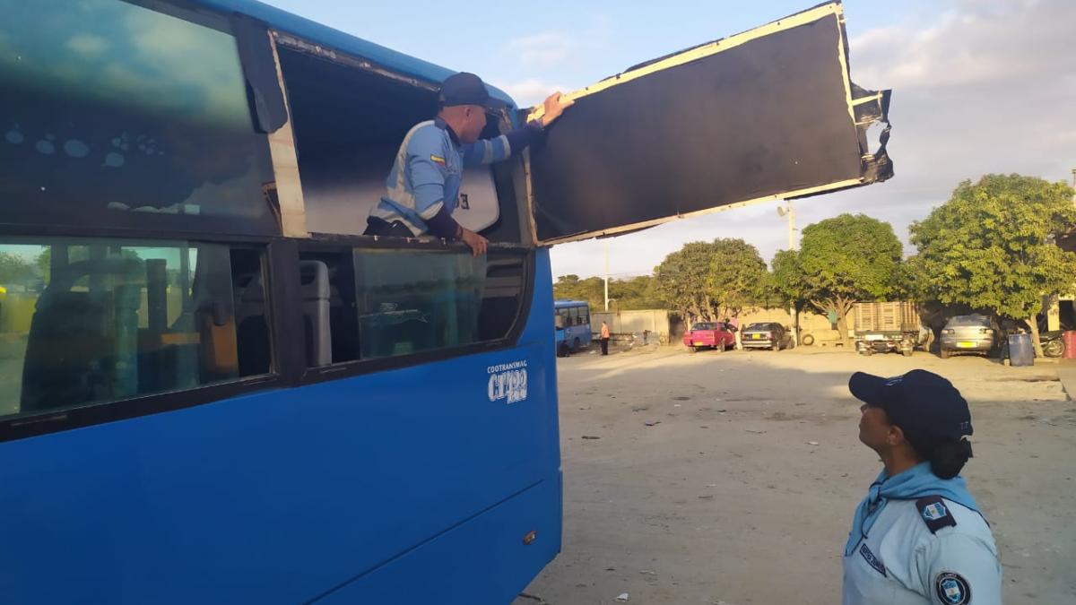 Alcaldesa ordenó inspecciones a buses de transporte público para garantizar condiciones de seguridad y optimizar el servicio